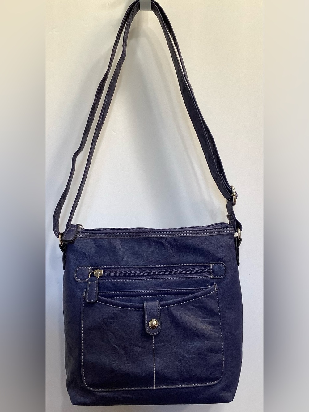 Women's Navy Crossbody Bag - Casual Everyday Shoulder Bag